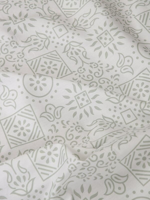 890101231935_6-1.jpg Restore Parijaat Solid King Bedsheet Set