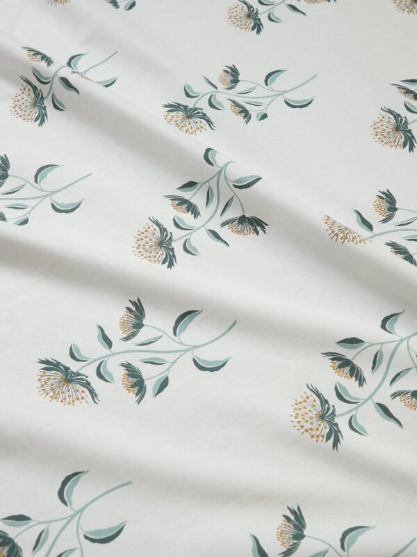 890101232512_6-1.jpg Restore Gulmohar Queen Bedsheet Set